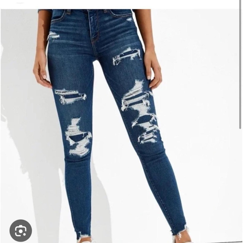 American Eagle ripped skinny jeans/jegging size 6